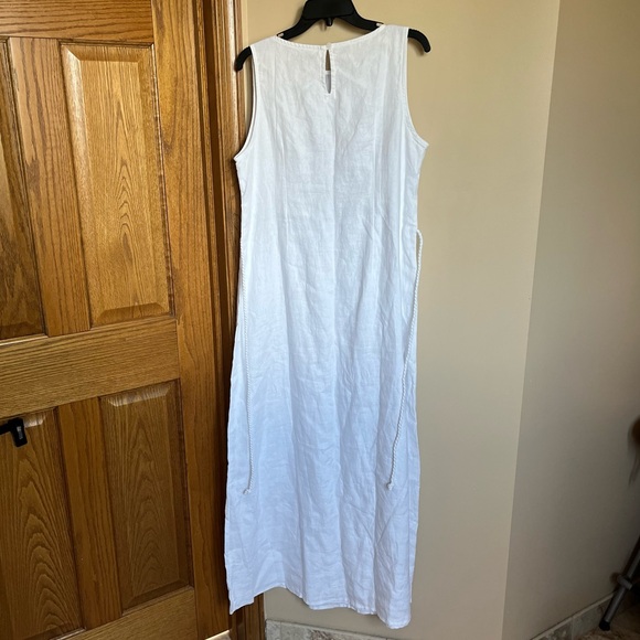 Nahana Floral Sketch Linen Dress - Picture 5 of 10